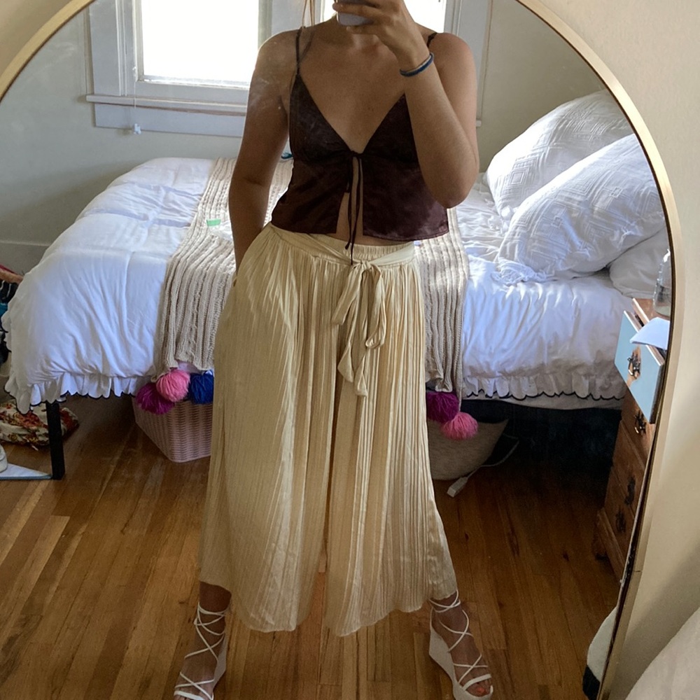 Pleated cream satin wide legs pants skirt gauchos ZARA fits small or medium